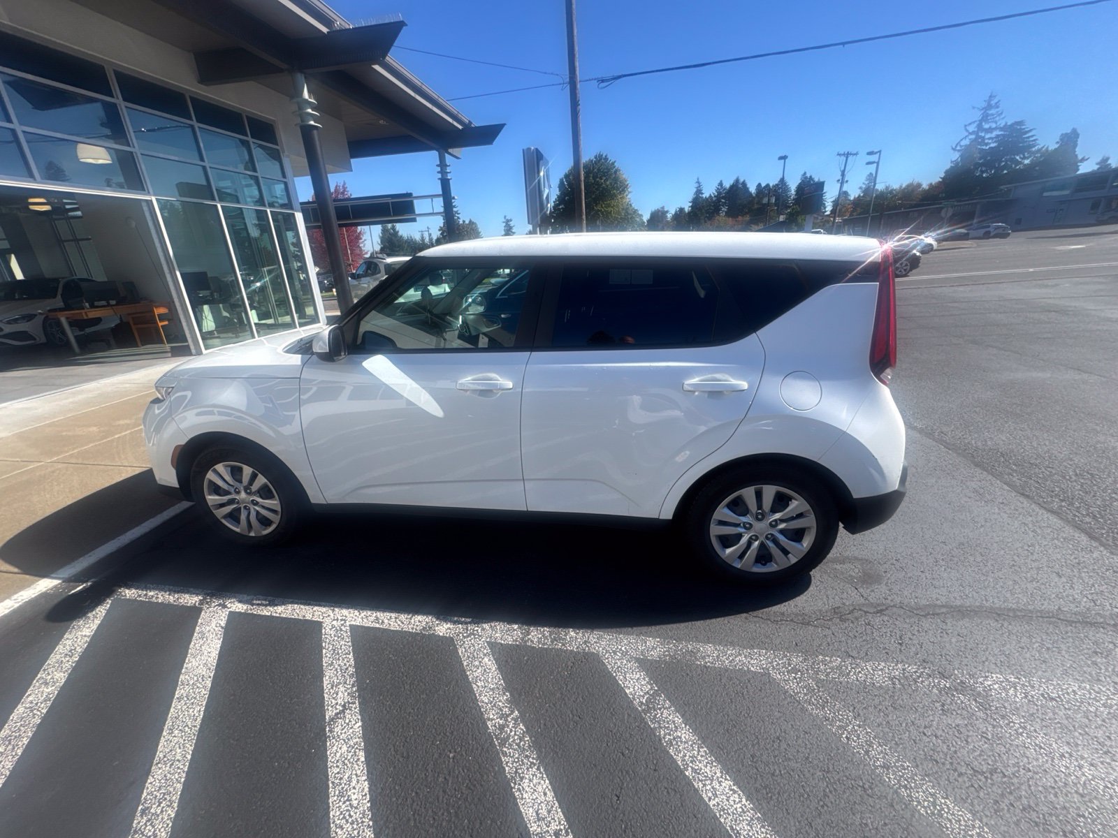 Used 2022 Kia Soul LX FWD image 6