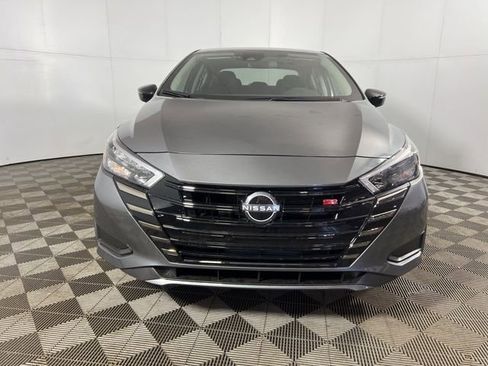 New 2025 Nissan Versa SR w/ Trunk Package FWD image 2