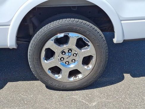 Used 2012 Ford F150 Lariat w/ Lariat Chrome Pkg image 26