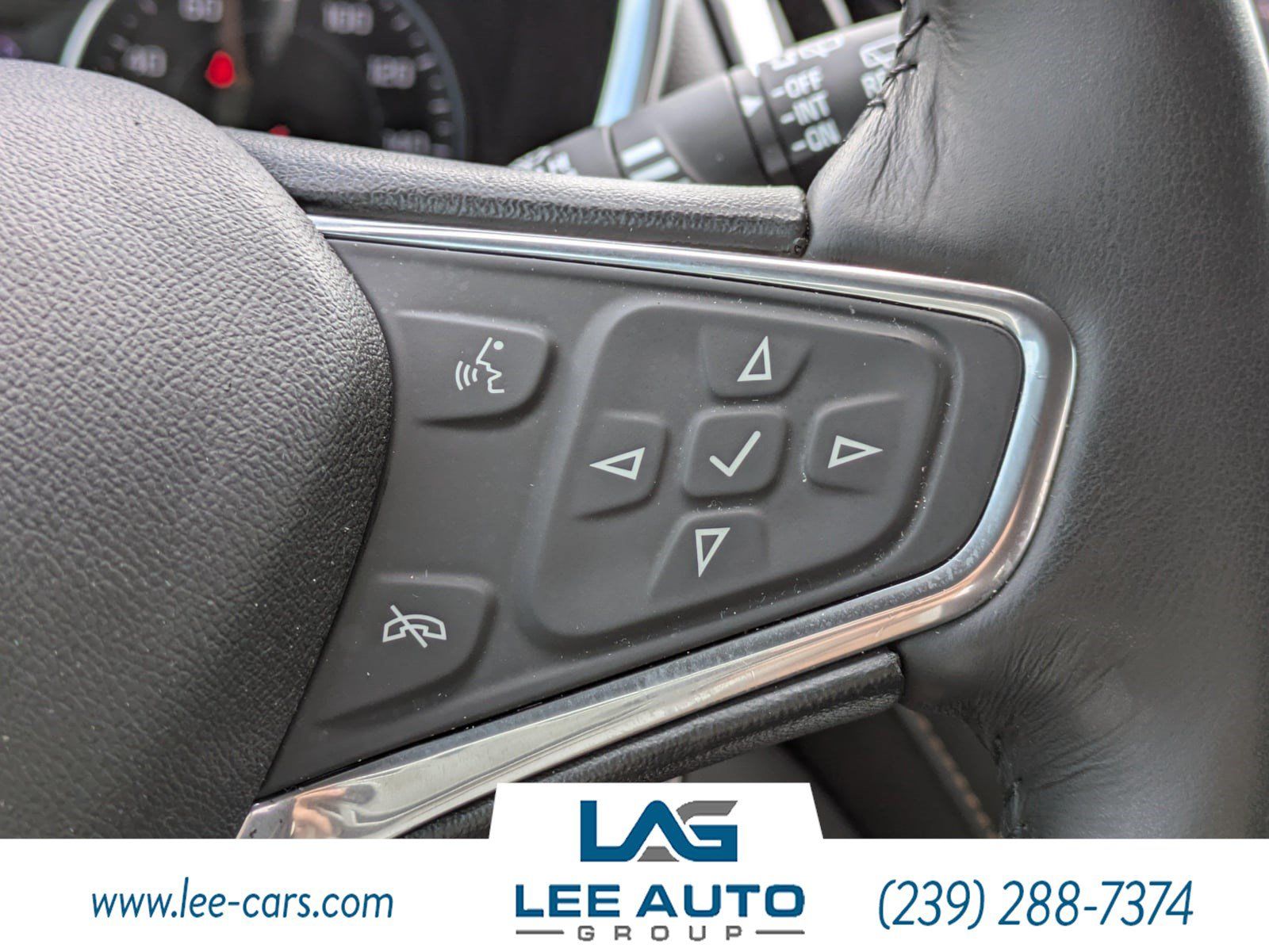 Used 2019 Chevrolet Equinox Premier FWD image 24