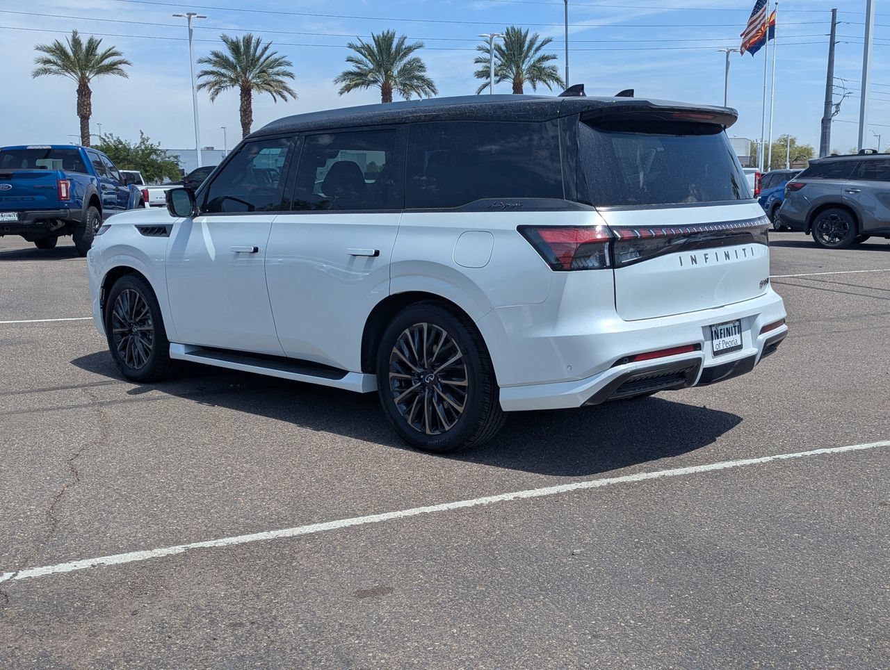 New 2027 INFINITI QX80 Autograph AWD/4WD image 3