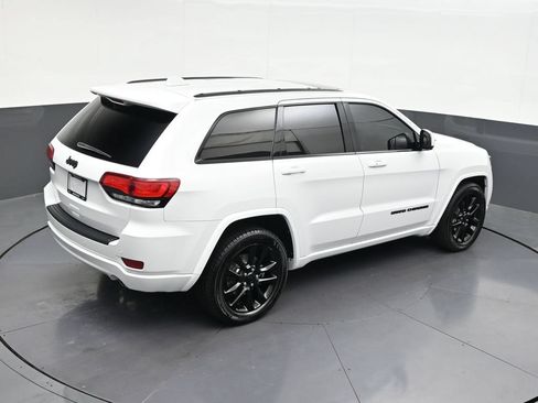 Used 2021 Jeep Grand Cherokee Laredo X RWD image 24