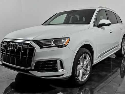Used 2021 Audi Q7 2.0T Premium Plus w/ Executive Package AWD/4WD image 5