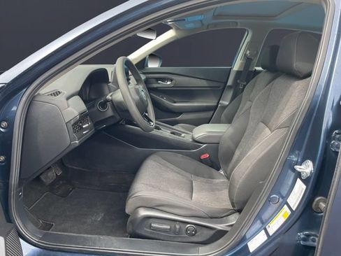 Used 2024 Honda Accord EX image 9