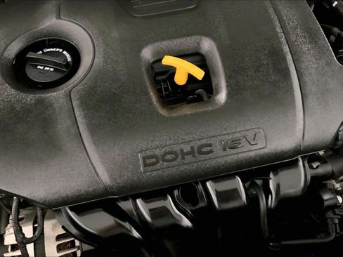 Certified 2025 Kia Soul LX w/ LX Technology Package FWD image 30