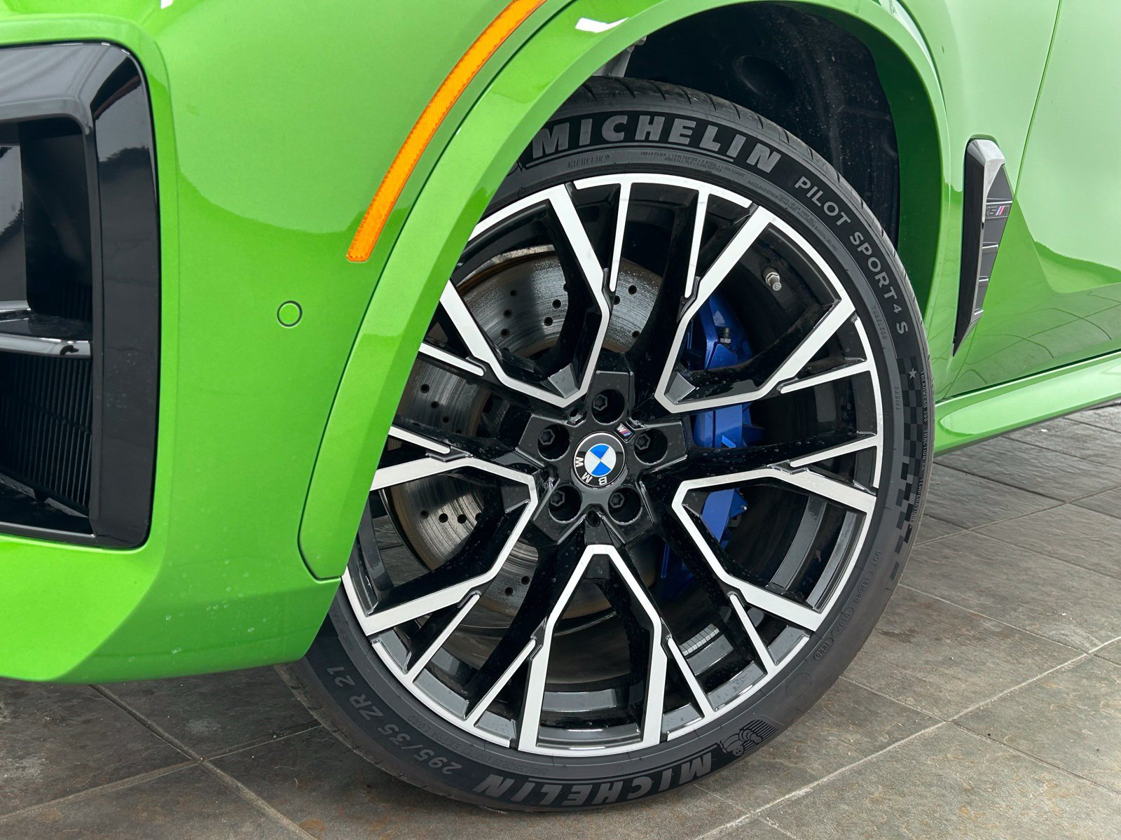 New 2026 BMW X5 M Competition w/ Executive Package AWD/4WD image 2