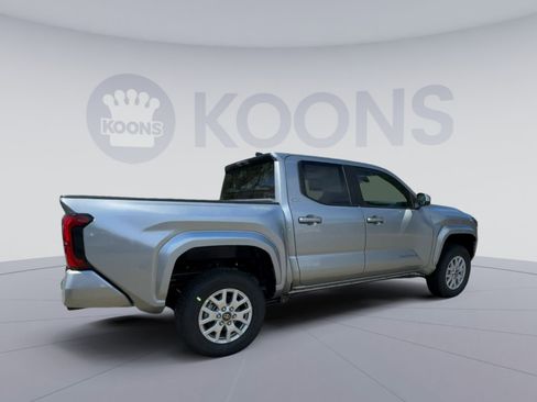 New 2026 Toyota Tacoma SR5 AWD/4WD image 11