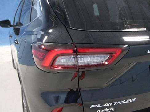 Used 2025 Ford Escape Platinum w/ Premium Technology Package image 33