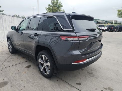 New 2025 Jeep Grand Cherokee Limited image 26