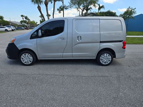 Used 2013 Nissan NV200 SV w/ Exterior Appearance Pkg FWD image 8
