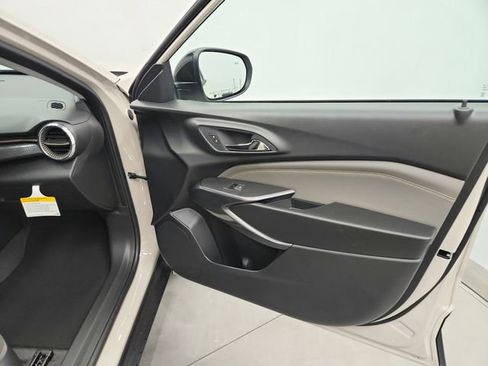 New 2026 Chevrolet Trax ACTIV FWD image 39