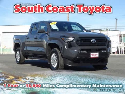 Used 2024 Toyota Tacoma SR5 image 1
