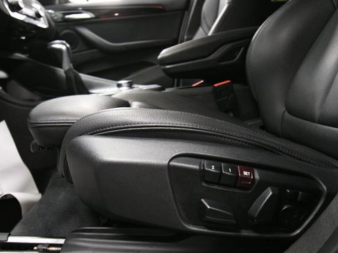 Used 2019 BMW X1 xDrive28i w/ Convenience Package image 11