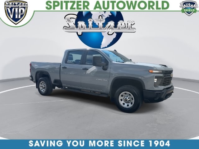 Used 2024 Chevrolet Silverado 3500 W/T AWD/4WD image 3