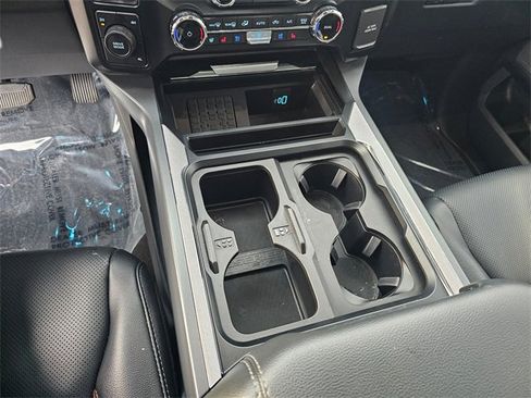 Used 2024 Ford F250 Lariat image 23