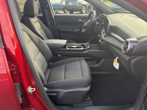 Used 2025 Chevrolet Equinox LT image 14