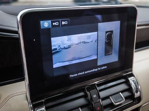 Used 2018 Lincoln Navigator L Reserve w/ Technology Package AWD/4WD image 44