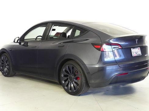 Used 2024 Tesla Model Y Performance image 9