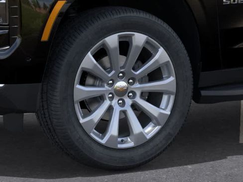 New 2026 Chevrolet Suburban Premier w/ Sun And Tow Package AWD/4WD image 9