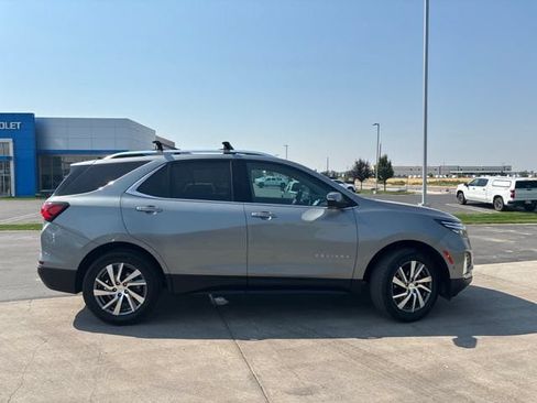 Certified 2023 Chevrolet Equinox Premier AWD/4WD image 2