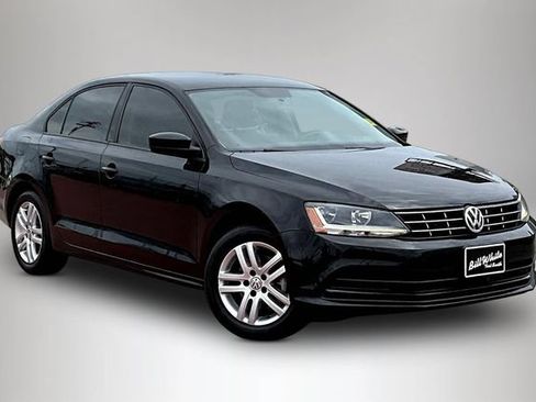 Used 2018 Volkswagen Jetta S w/ Cold Weather Package FWD image 3
