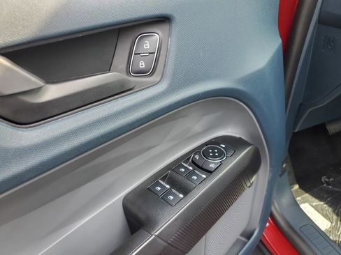 New 2025 Ford Maverick Lariat w/ Black Appearance Package AWD/4WD image 18