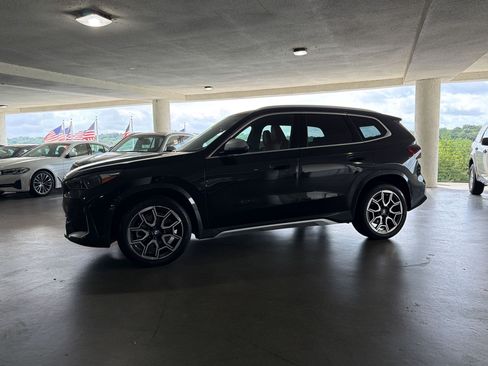 Certified 2023 BMW X1 xDrive28i w/ Convenience Package AWD/4WD image 2