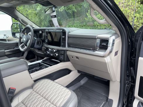 Used 2026 Ford F450 Platinum w/ Platinum Plus Package AWD/4WD image 30