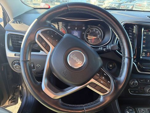 Used 2020 Jeep Cherokee Limited image 15