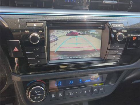 Used 2014 Toyota Corolla S FWD image 19