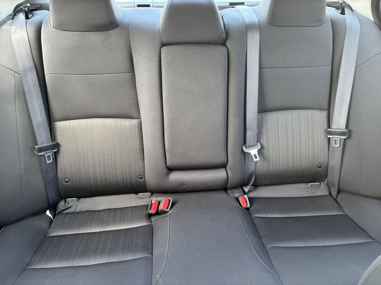 Used 2025 Nissan Altima 2.5 SV FWD image 37