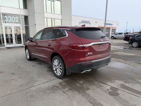 Used 2020 Buick Enclave Premium w/ Surround and Sites Package image 3