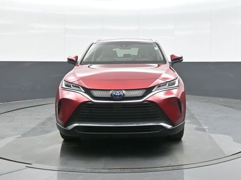 Used 2021 Toyota Venza XLE w/ Softex Package image 3