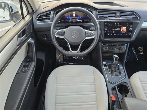 Used 2024 Volkswagen Tiguan S image 28