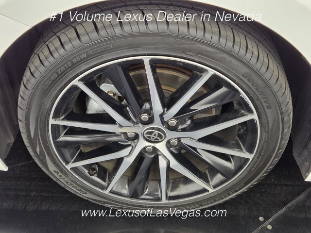Used 2024 Toyota Camry SE w/ Convenience Package FWD image 12