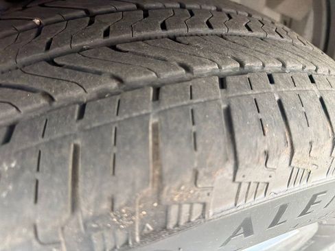 Used 2011 Nissan Armada Platinum w/ 2nd Row Captain Seat Pkg image 46