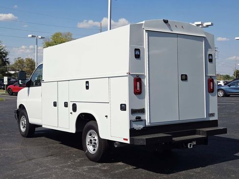New 2025 GMC Savana 3500 w/ Power Convenience Package RWD image 5