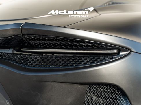 Used 2023 McLaren GT RWD image 17