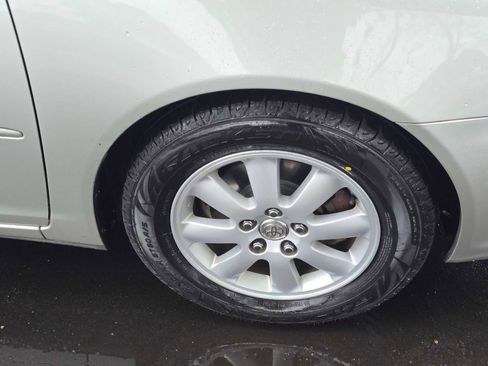 Used 2002 Toyota Camry XLE image 9