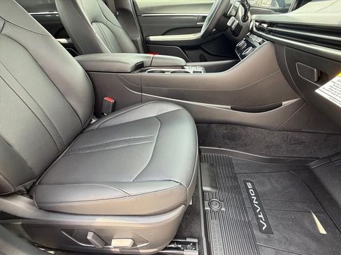 New 2026 Hyundai Sonata Limited FWD image 10