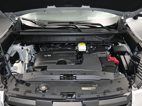 Used 2023 Nissan Pathfinder Platinum AWD/4WD image 12