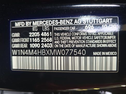 Certified 2021 Mercedes-Benz GLB 250 4MATIC image 38