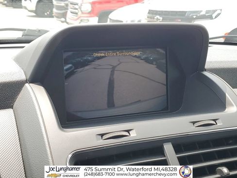 Used 2010 Dodge Journey R/T w/ Navigation & Sound Group I FWD image 17