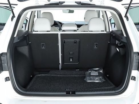 New 2026 Volkswagen Taos SE image 66