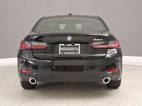 New 2026 BMW 330i Sedan w/ Convenience Package RWD image 8