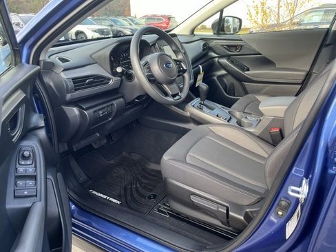 Used 2025 Subaru Crosstrek 2.0i image 18