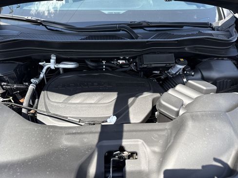 Used 2025 Honda Passport EX-L image 36