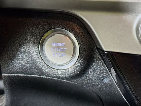 Used 2023 Kia Telluride S image 20