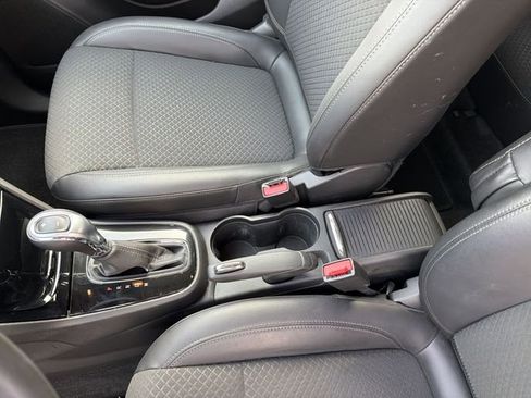 Certified 2022 Buick Encore Preferred w/ Safety Package image 22