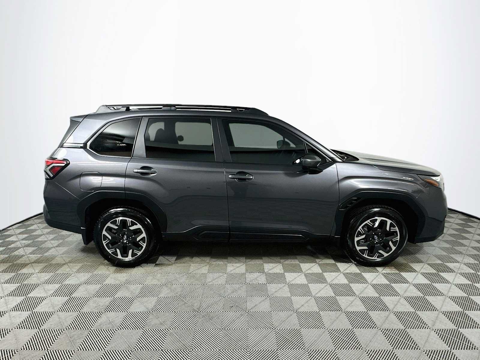 Used 2026 Subaru Forester Premium w/ Base/Premium Package AWD/4WD image 8